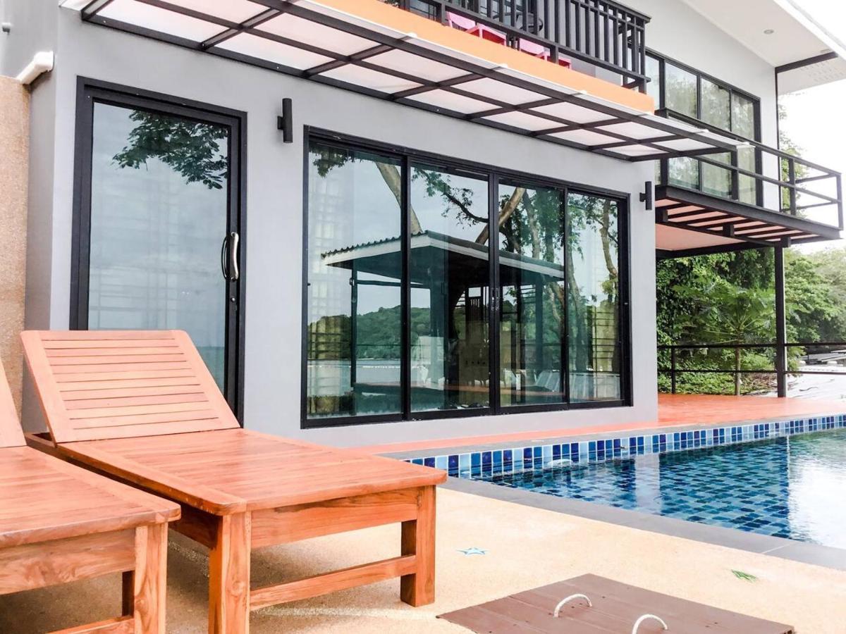 Koh Sirey Beachfront Pool Villa Phuket Екстериор снимка