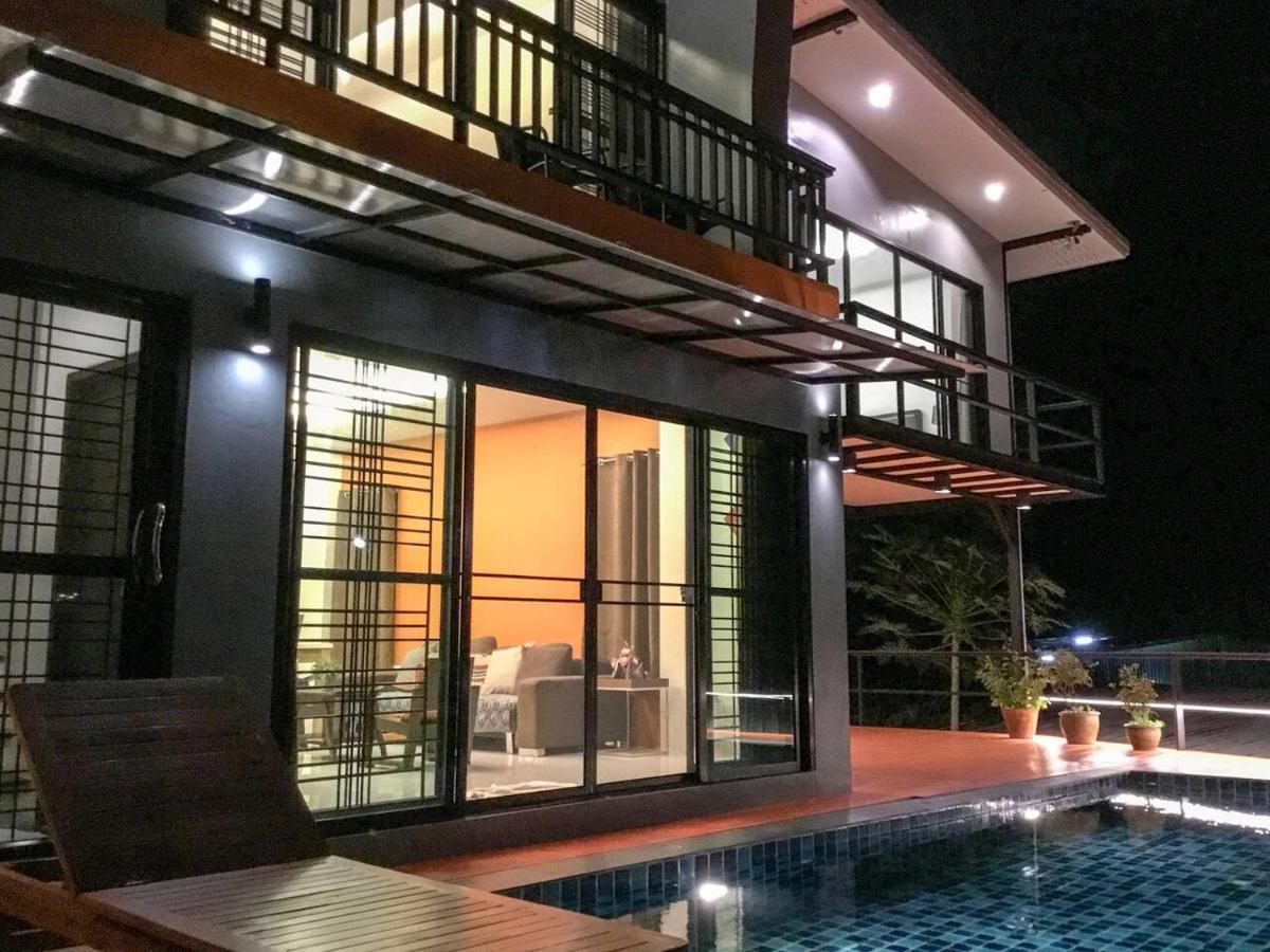 Koh Sirey Beachfront Pool Villa Phuket Екстериор снимка