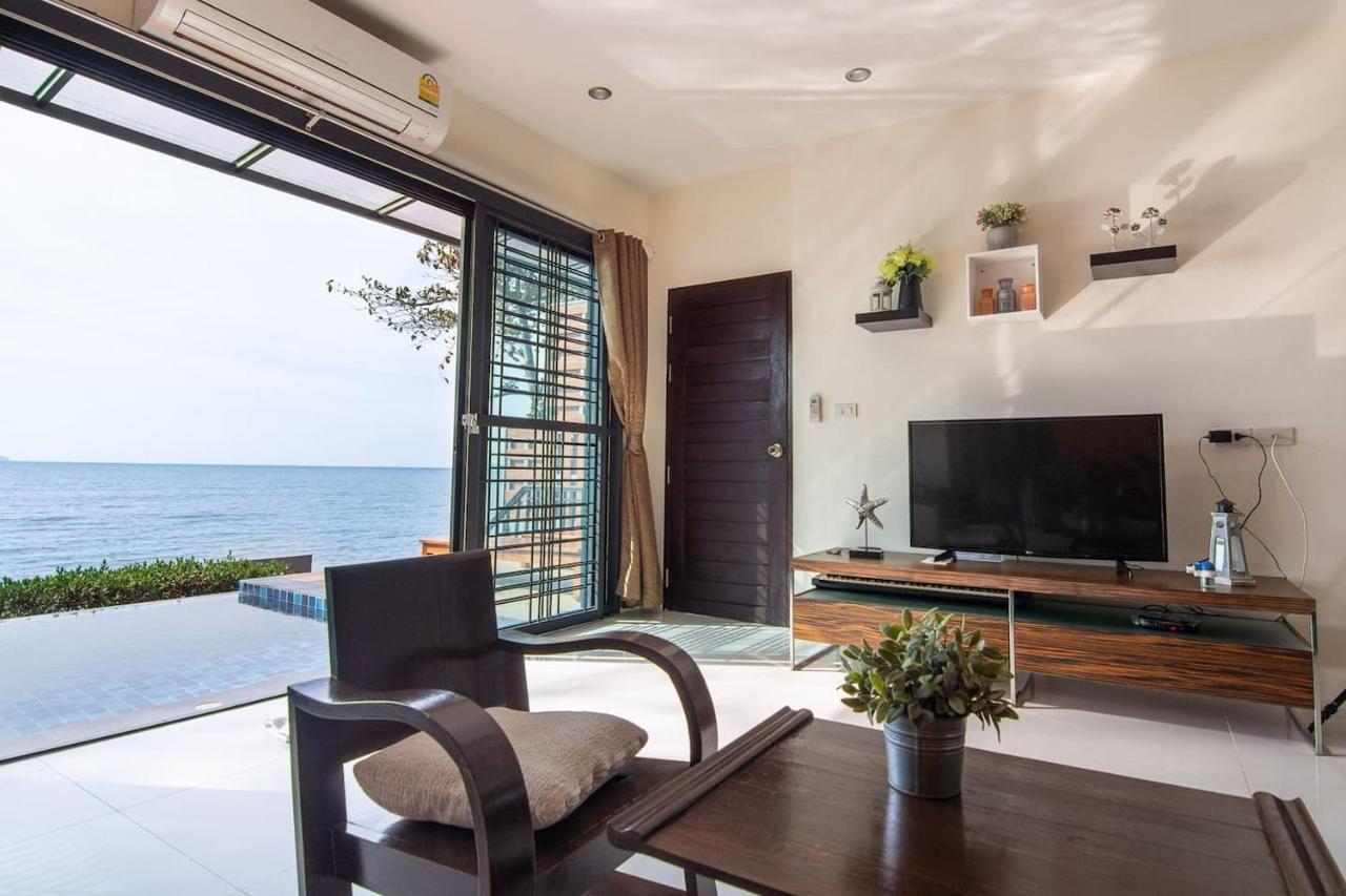 Koh Sirey Beachfront Pool Villa Phuket Екстериор снимка