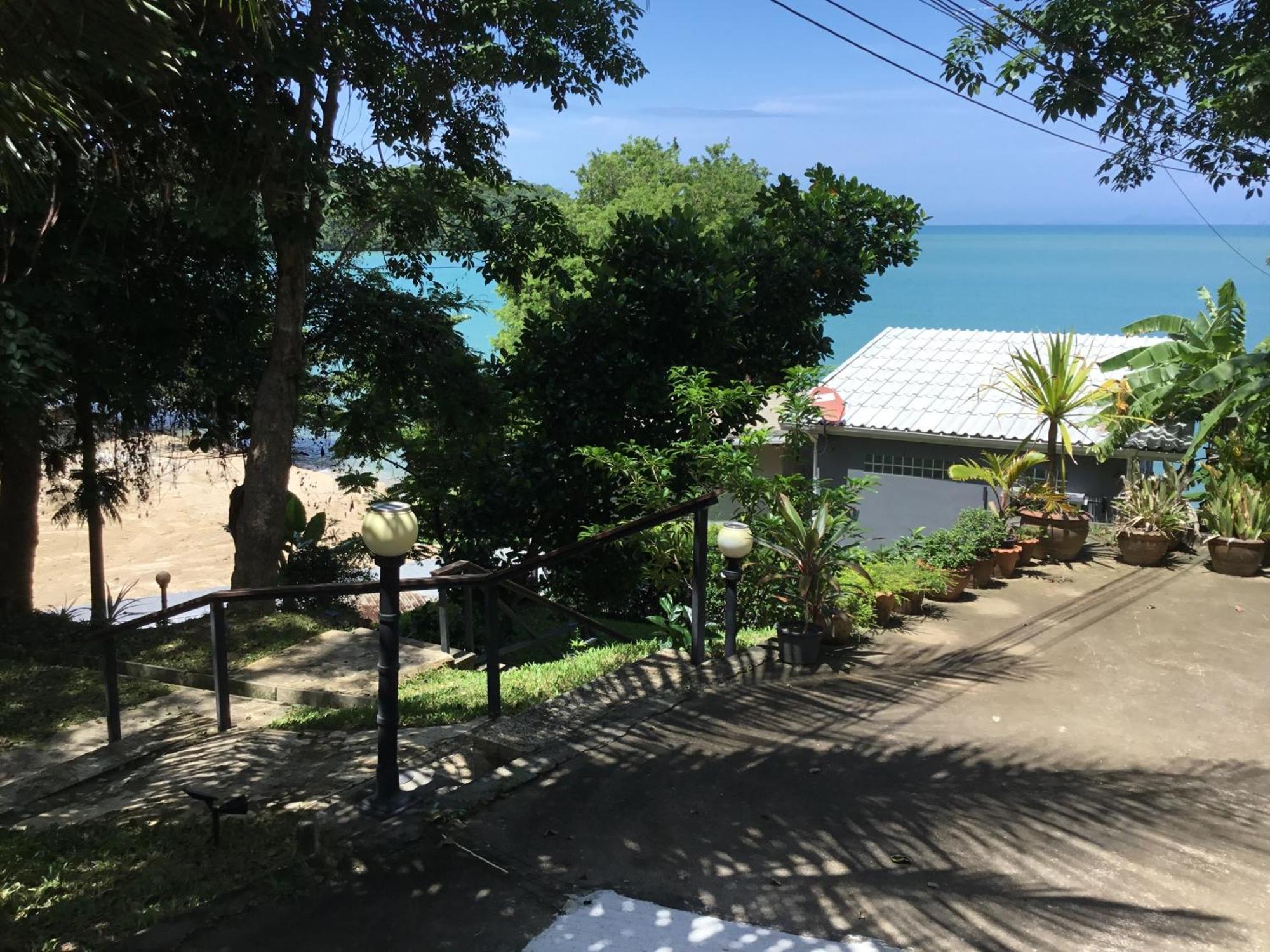 Koh Sirey Beachfront Pool Villa Phuket Екстериор снимка